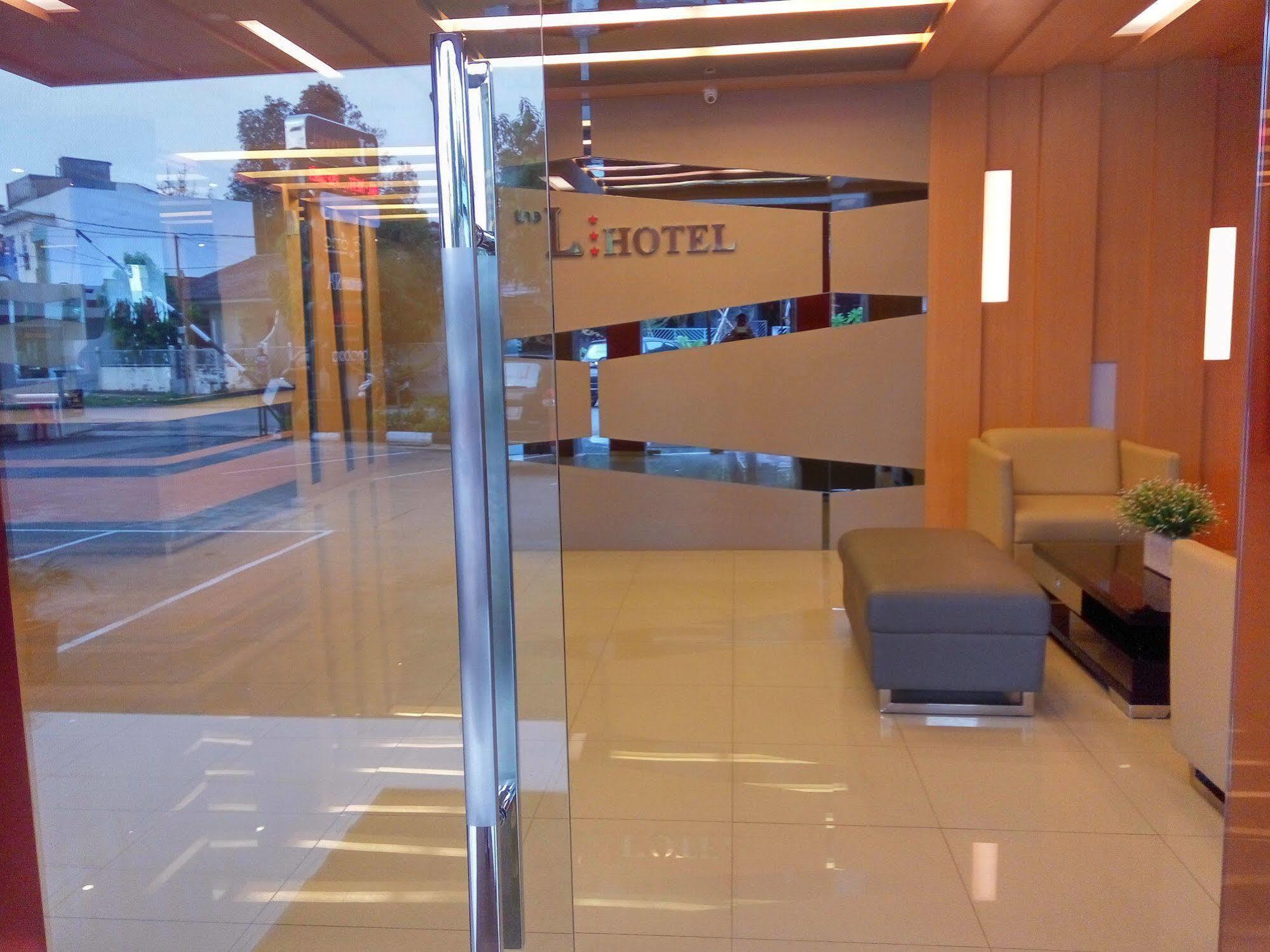 Hotel The L Entertainment Batam
